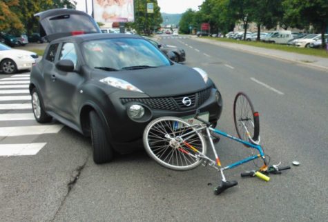 Bicycle-car_ accident