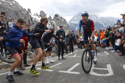 Derek Gee climbing on Tre Cime di Lavaredo, Giro d'Italia 2023 stage 19